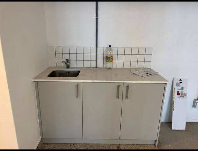 RETAIL PROPERTY TO RENT IN PAARDEN EILAND